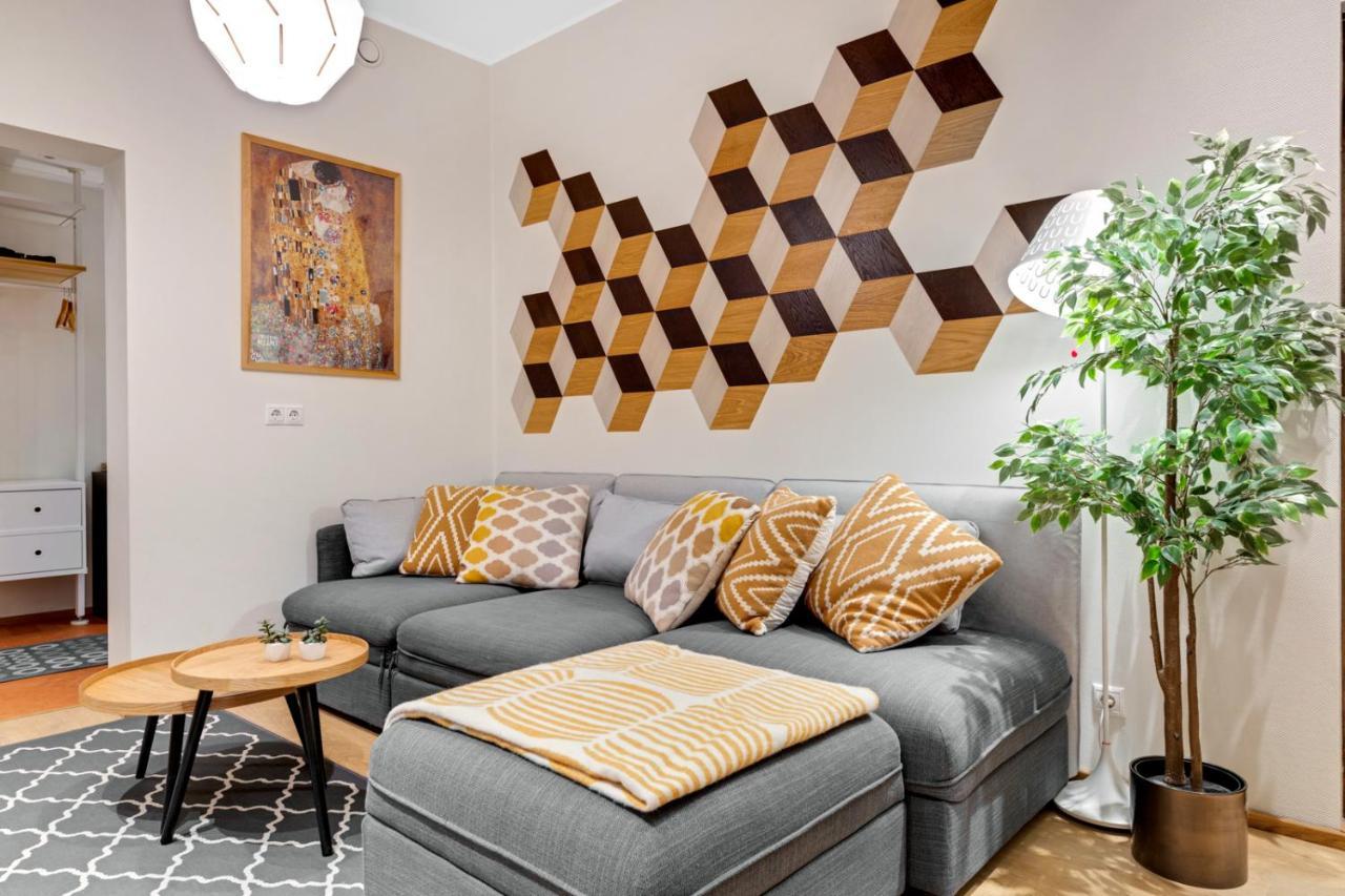 Family Apartment Талин Екстериор снимка