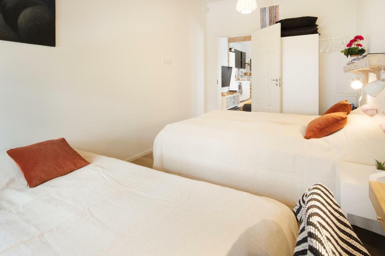 Family Apartment Талин Екстериор снимка